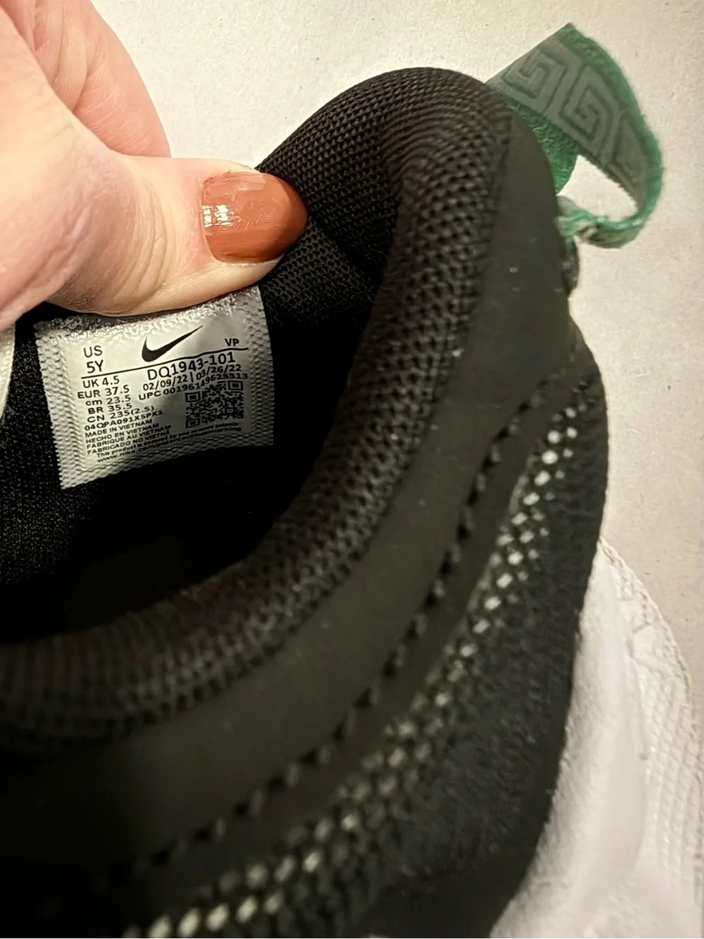 Nike Giannis Immortality 2 White Black Volt Nike White and Mint‎ Green Sneakers